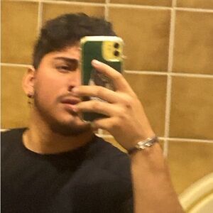 Meet your Posher, Christian